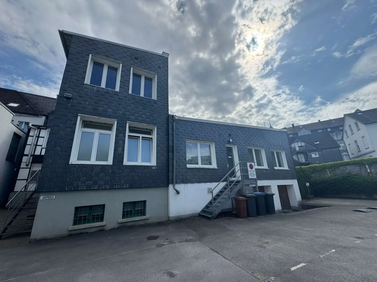 Hausrückseite