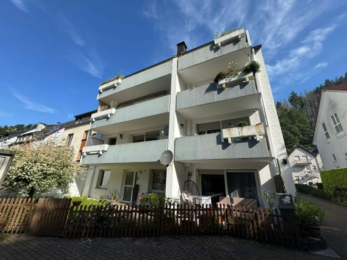 Hausrückseite